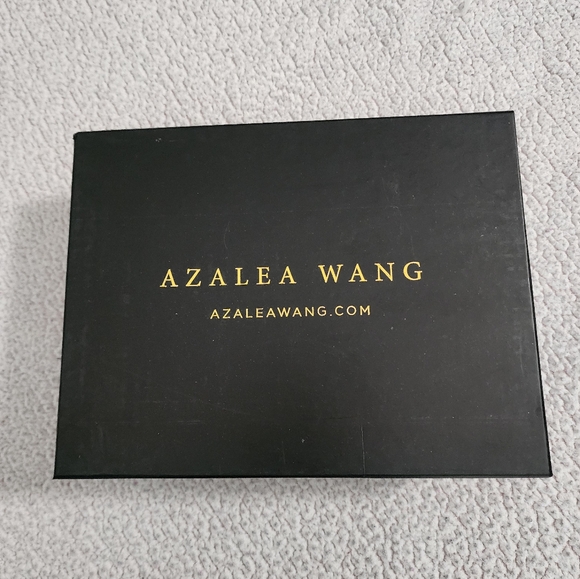 Akira NIB Gorgeous Rainbow Sequin Sandals - Picture 9 of 12